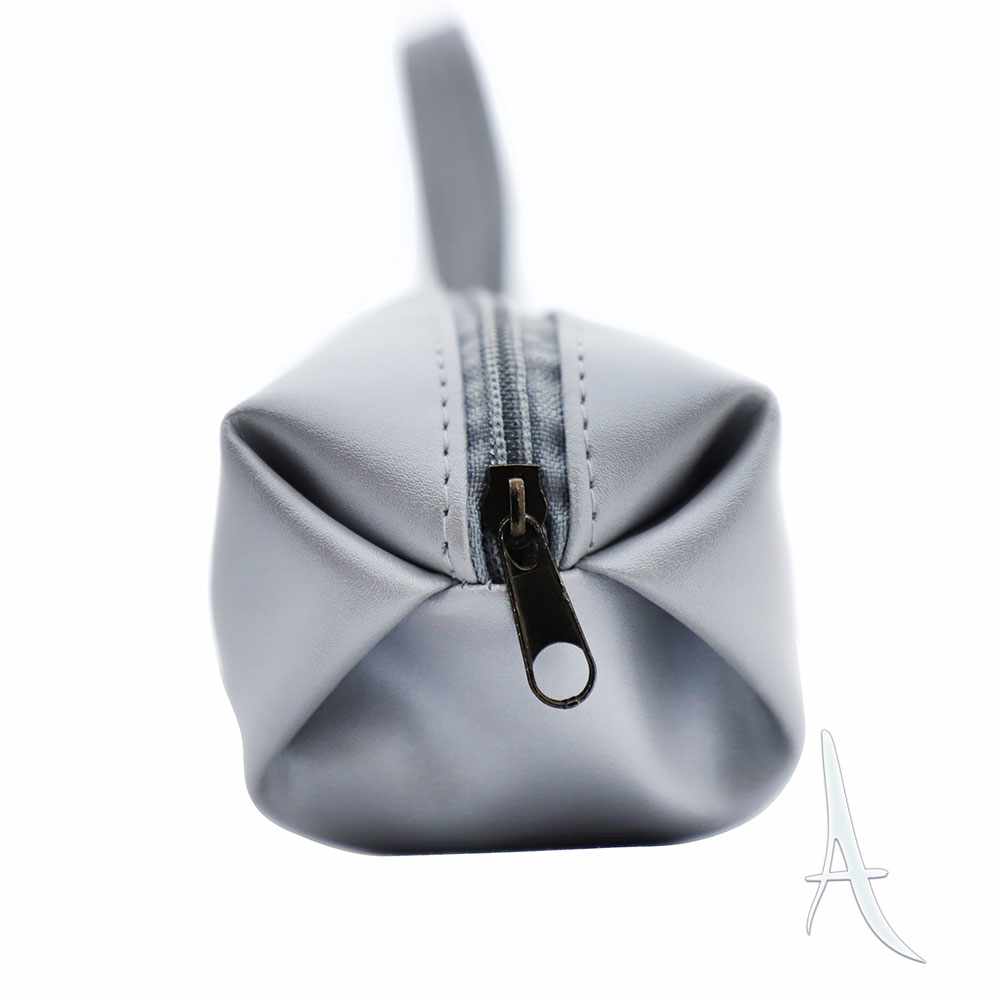 کیف آرایشی زنانه سفیر اکسسوریز رنگ نقره ای-3